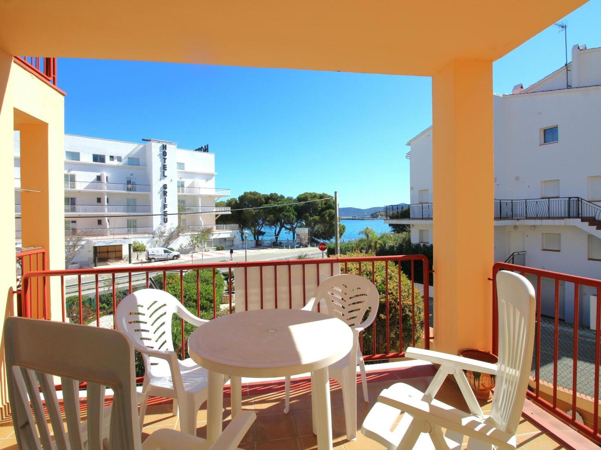 Girona Ii 1-4 Porta 8 - Enfrente De La Playa Grifeu. - Es-228-63 Apartment